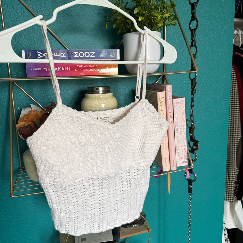 Abercrombie and Fitch White Knit Cropped Spaghetti Strap Tank Top